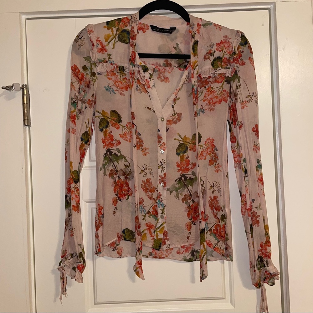 Floral Zara blouse Size XS